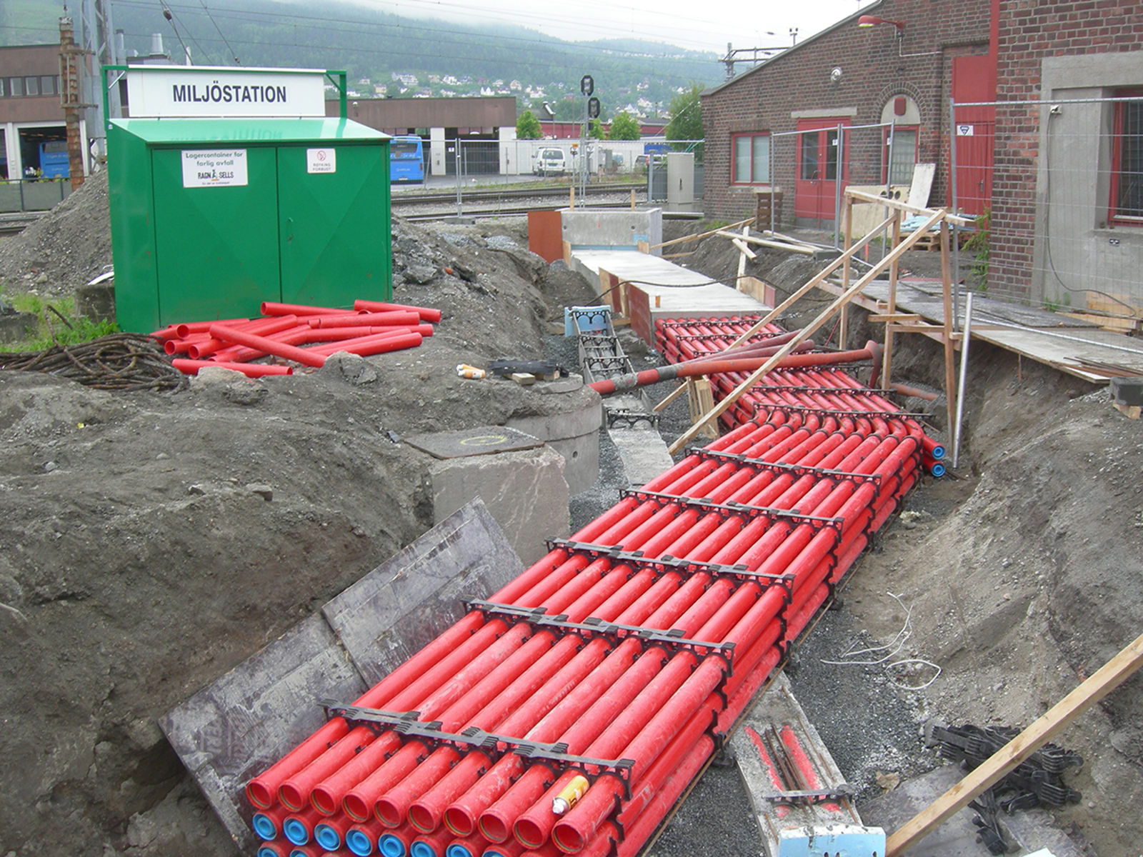 Støping av OPI-kanal med rør. Fra Drammen.