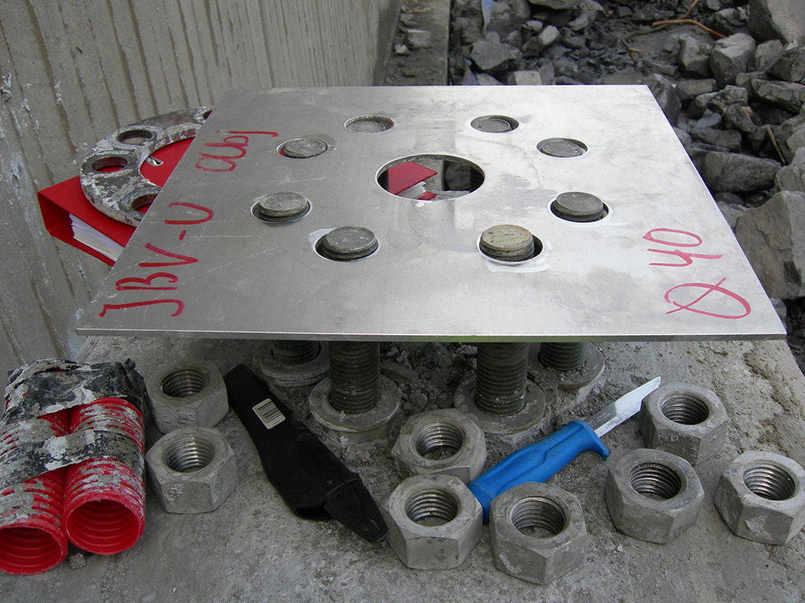 Feilmontert boltegruppe der KL-masten ikke kan festes.