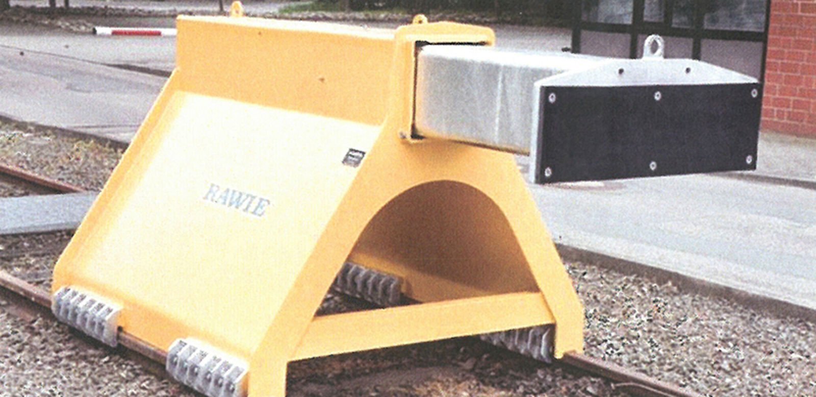 Hydraulisk sporstopper med stor buffer, produsert av RAWIE.