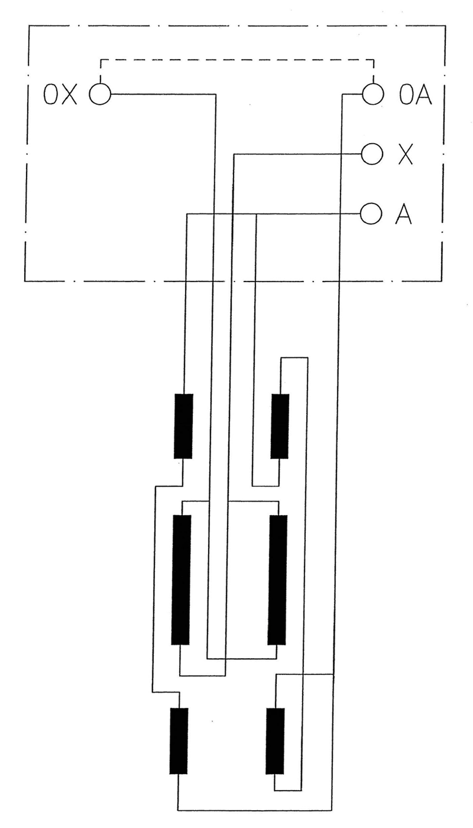 Skjematisk kobling av enfase autotransformator med flere viklinger på to kjernebein.