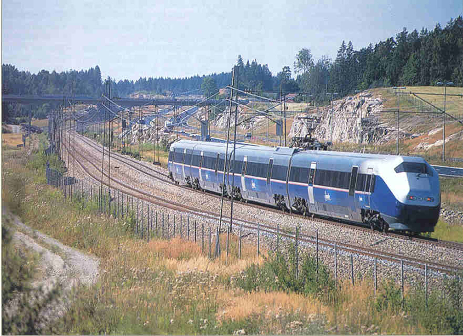 Ekspresstog type 73 på linjen, fokus på støykrav og reduksjonstiltak.