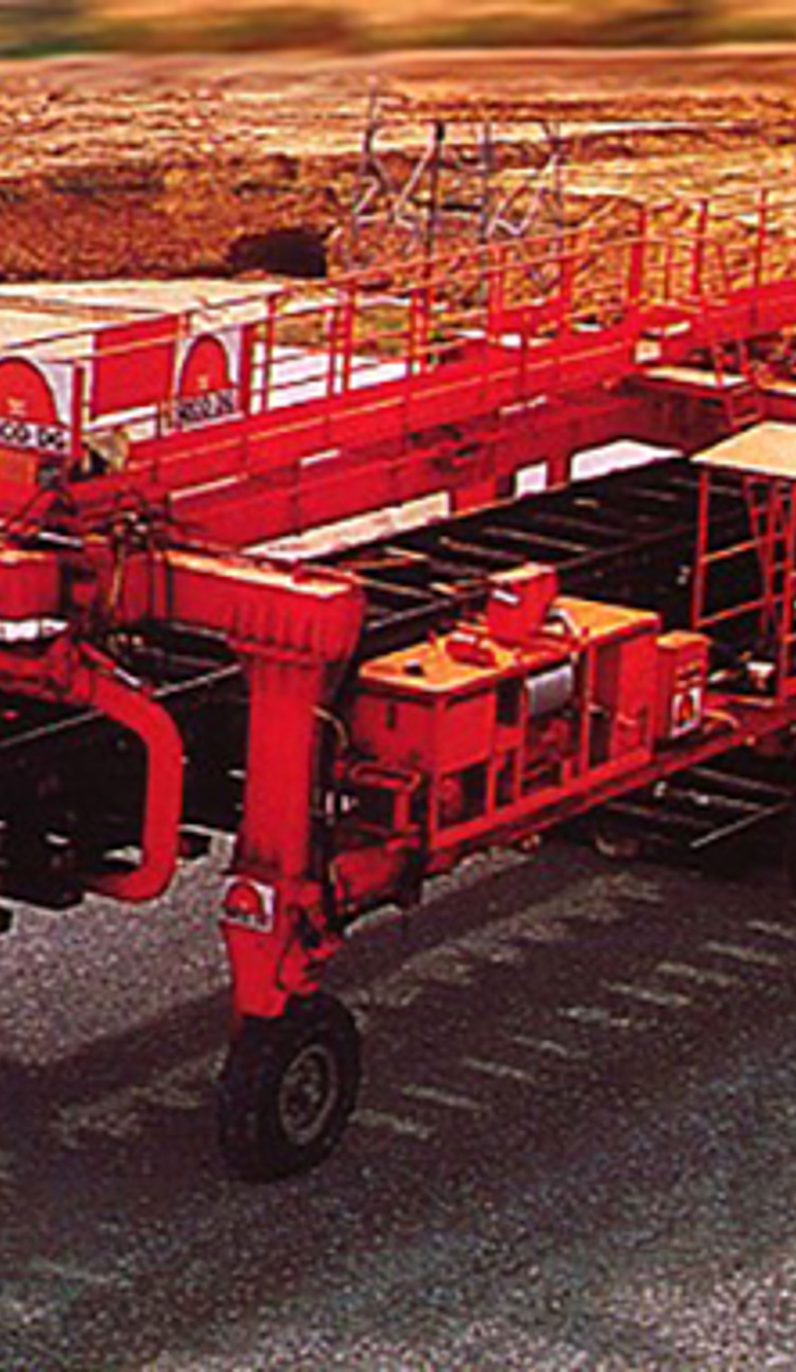 Midlertidig spor legges ut som underlag for maskiner ved bygging av høyhastighetsbane.