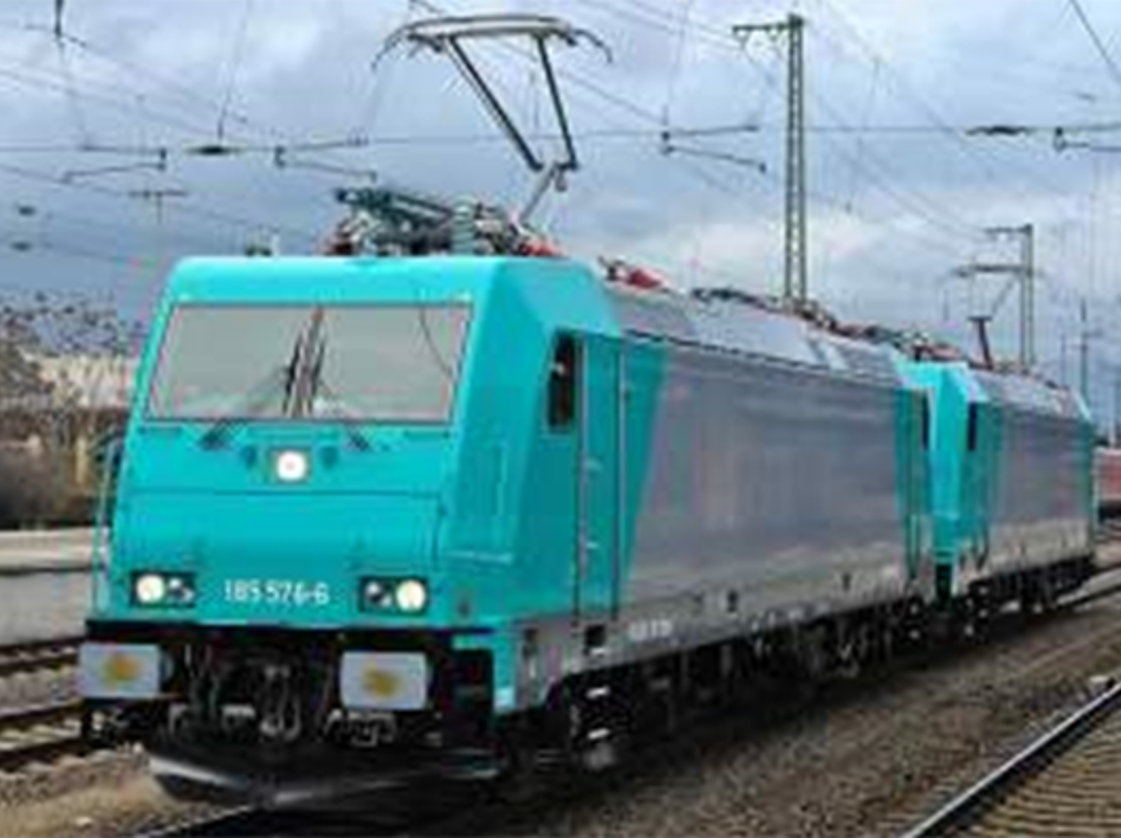 CargoNet TRAXX F140-lokomotiv i drift på norsk bane.