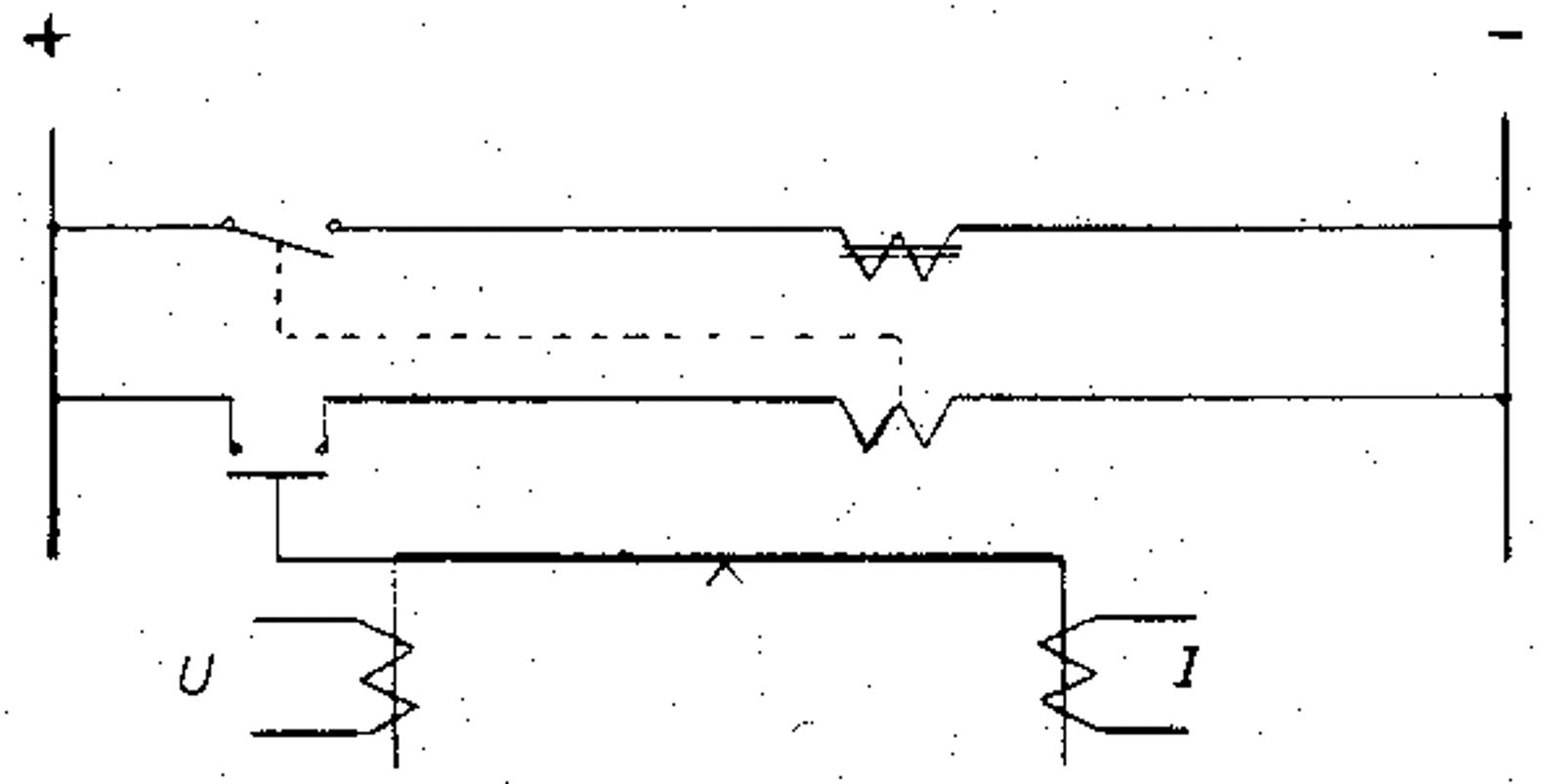 Relé der spenning motvirker utløsing i vekstangsystem.