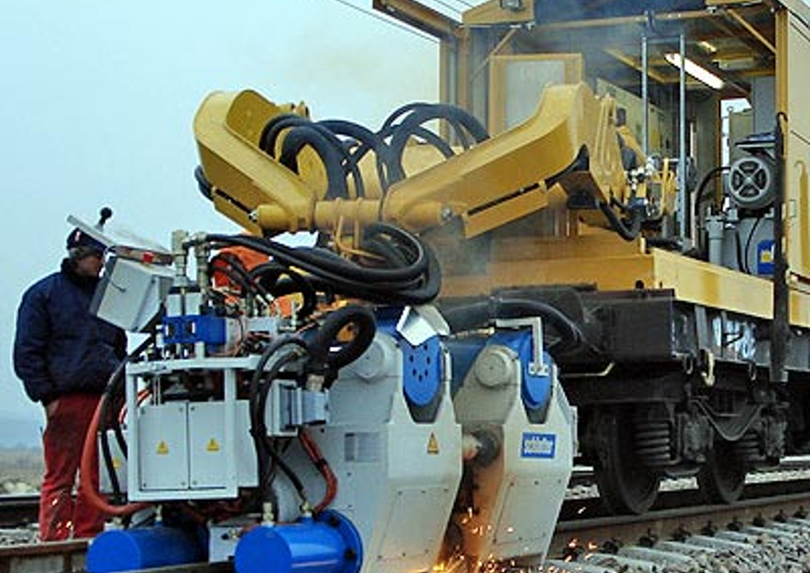 Mobilt sveisehode fra Railtech Schlatter for elektrisk motstandssveising.